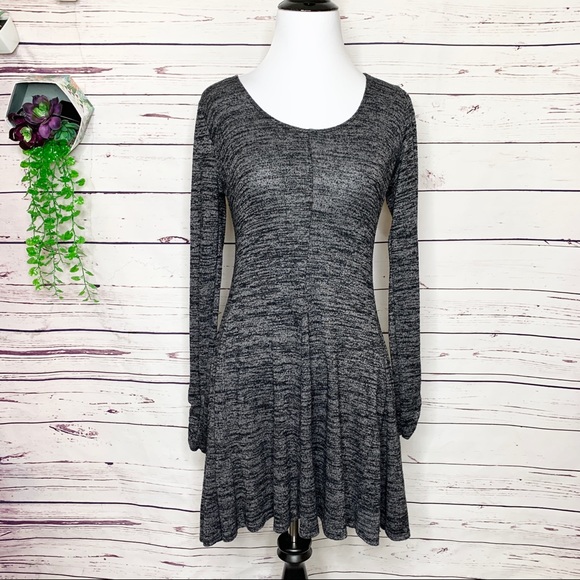 Hollister Heather Gray & Black Casual Long Sleeve Sweater Dress Size XS - Picture 2 of 9